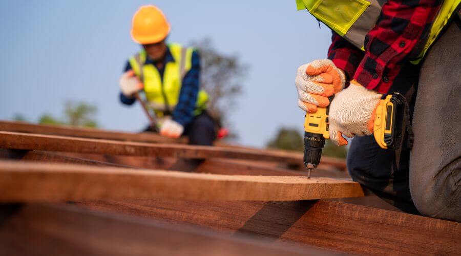 Professional gutter cleaning in East Bernard, TX